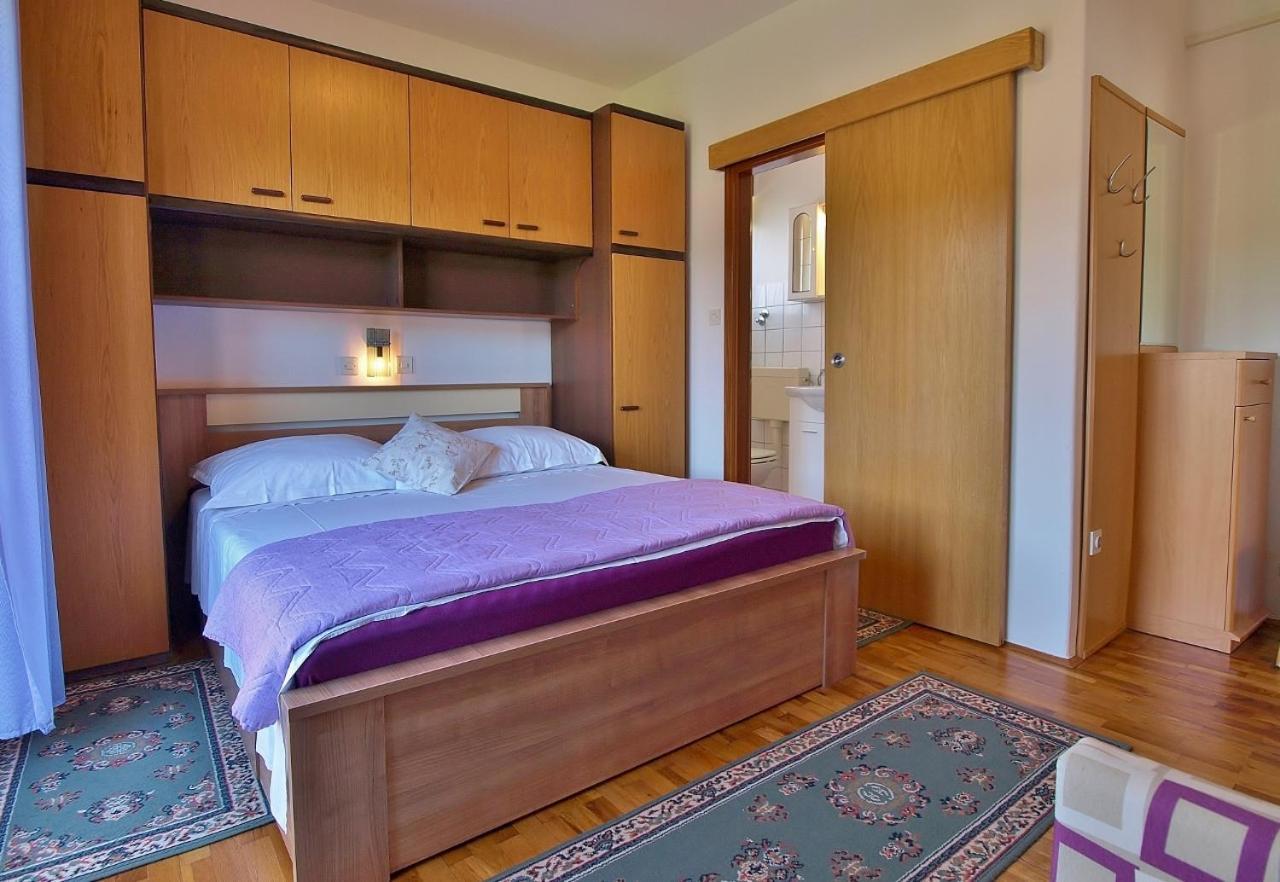 Apartments By The Sea Supetarska Draga - Donja, Rab - 4954 Exterior foto